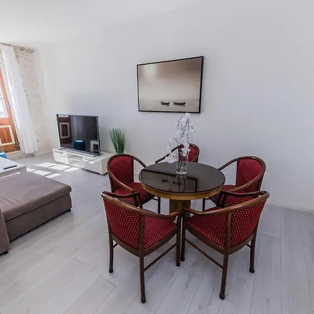 Seafront Apartments Karlo Kastela Exterior photo